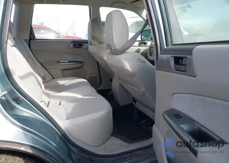 2011 Subaru Forester 2.5X из США, поврежденный, VIN JF2SHBBC4BH766131